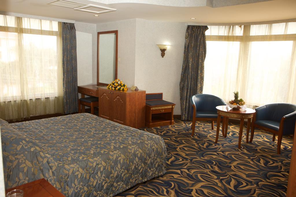City Royal Resort Hotel Kyambogo  Camera foto